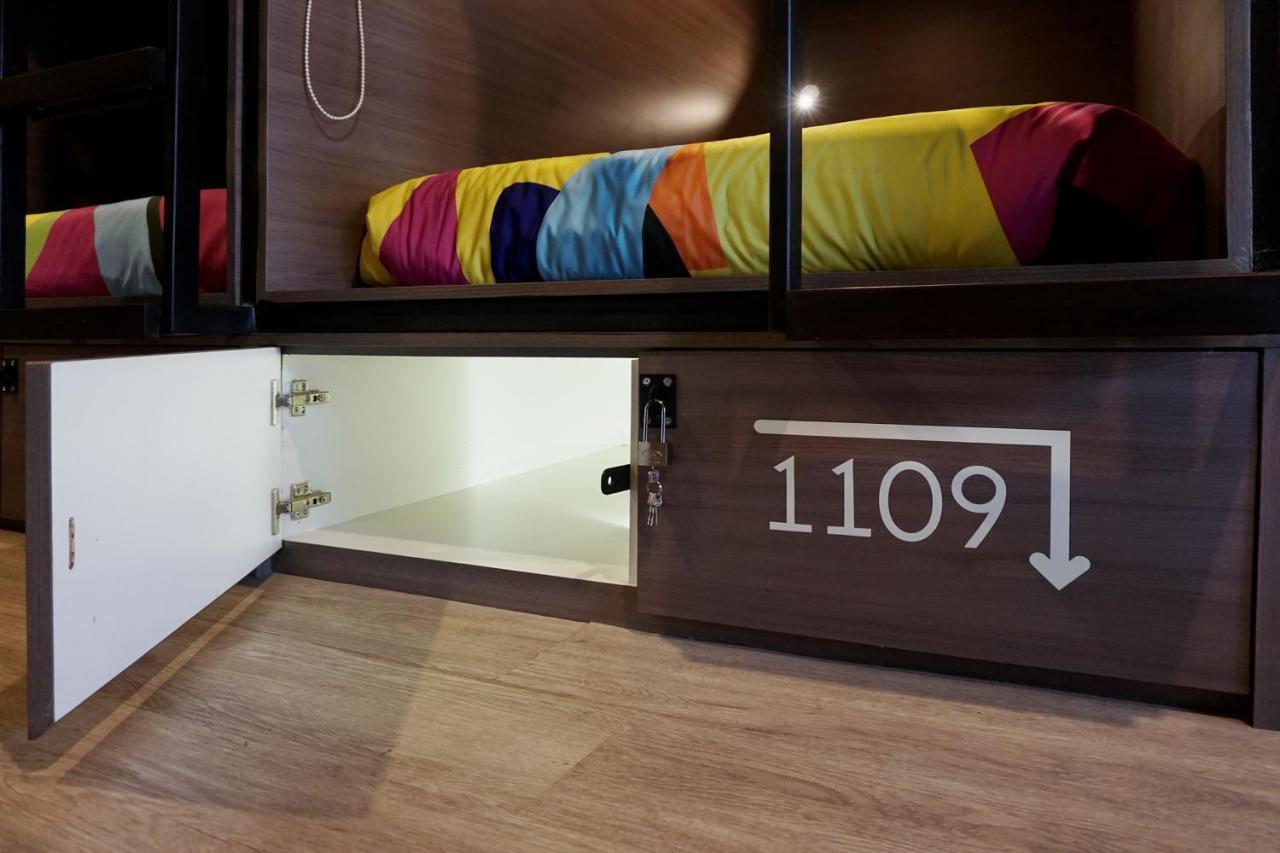 Nomad Hostel Kemang Jakarta Eksteriør bilde